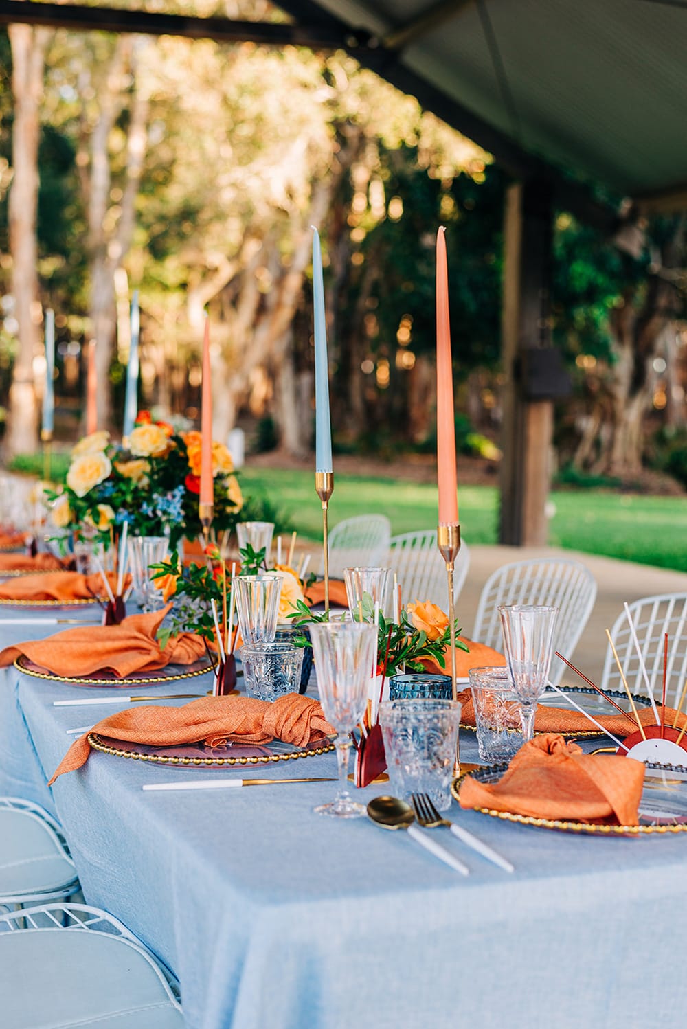 Bright Mid-Century Summer Wedding Inspiration with Sunburst Details