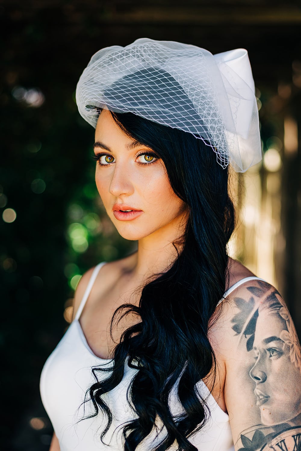 Bright Mid-Century Summer Wedding Inspiration with Sunburst Details