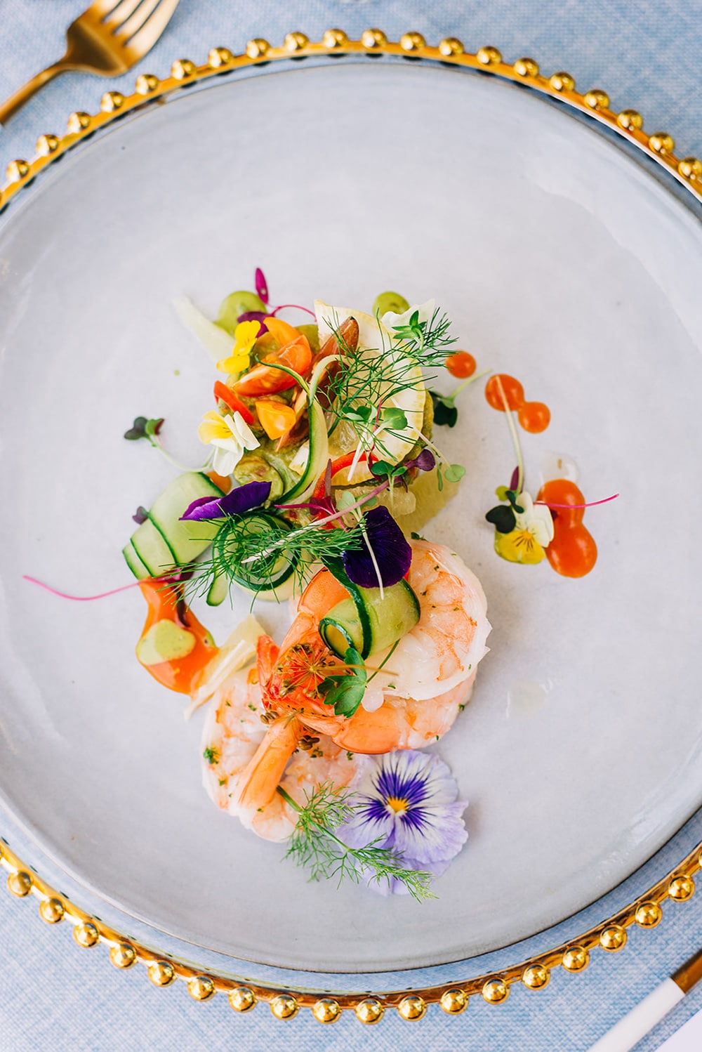 Bright Mid-Century Summer Wedding Inspiration with Sunburst Details