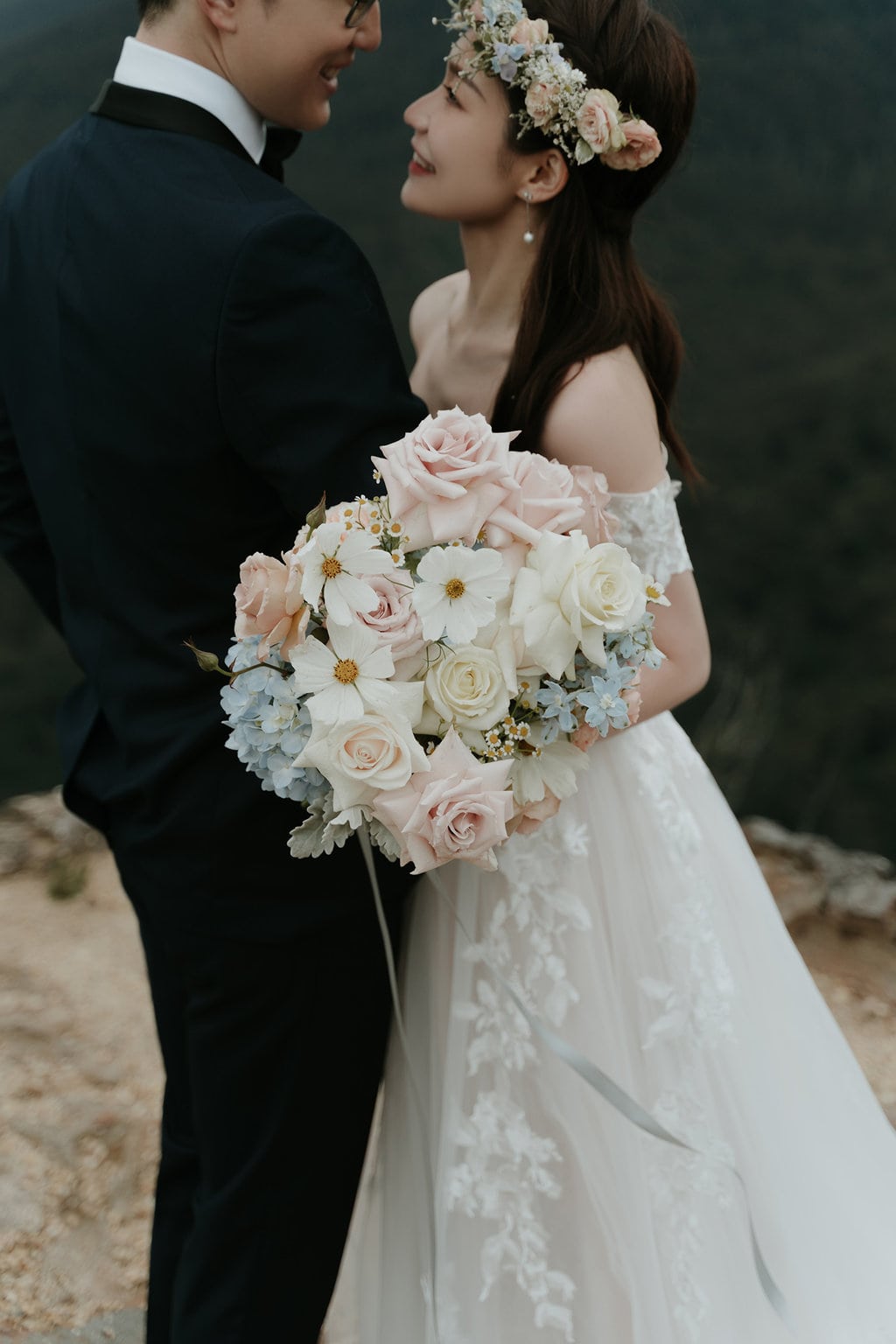 Fernanda & Kevin’s Dreamy Mountain Elopement | Photography: Salt Atelier