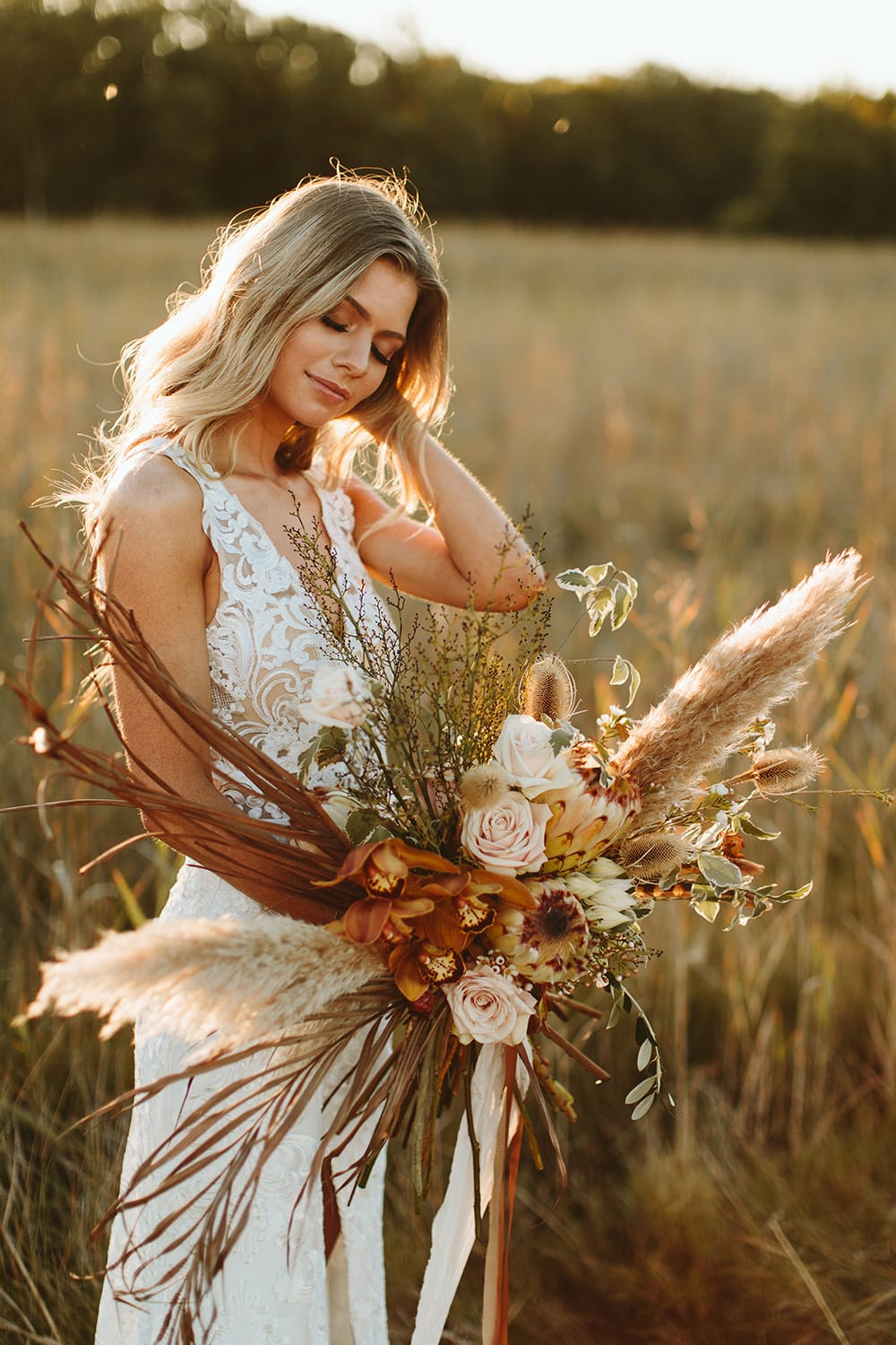 Fields of Gold Wedding Inspiration | Photography: Sam McGrath Photographer