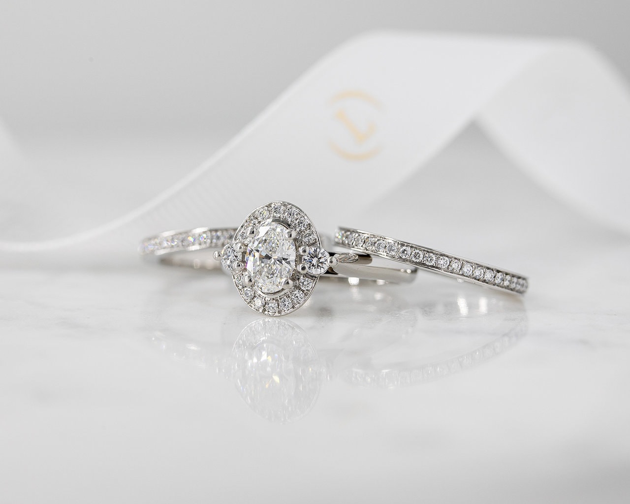 How much does a diamond engagement ring cost in Australia?