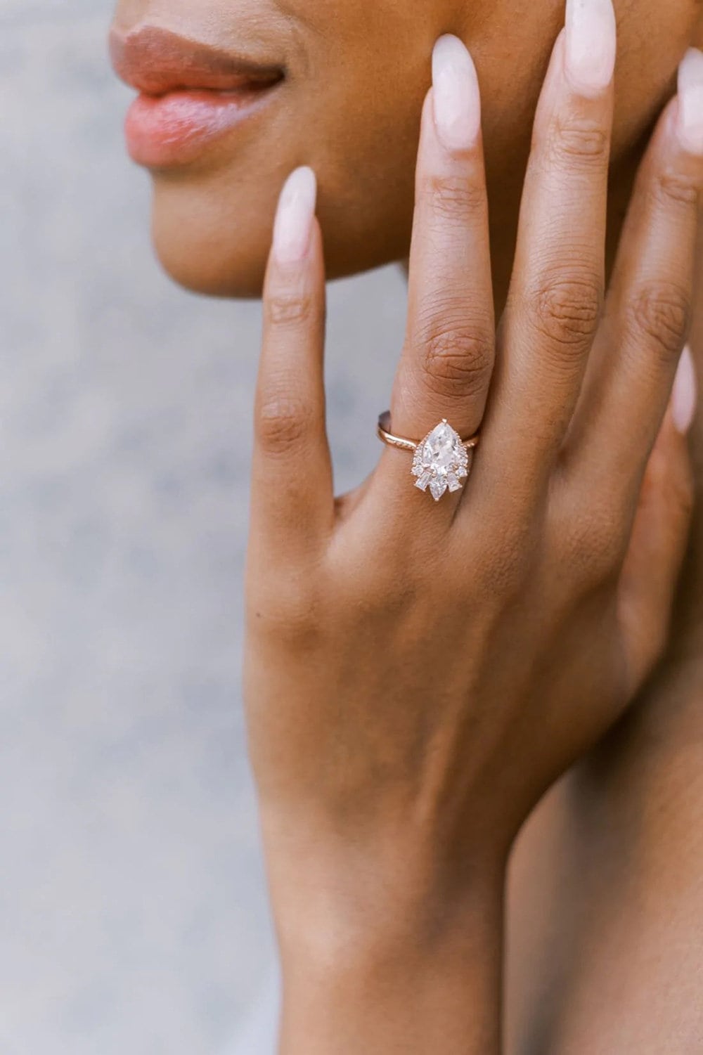 How to Choose an Engagement Ring That Fits Your Partner Perfectly | Photography: Sophie Kay | Rings: Kristin Coffin
