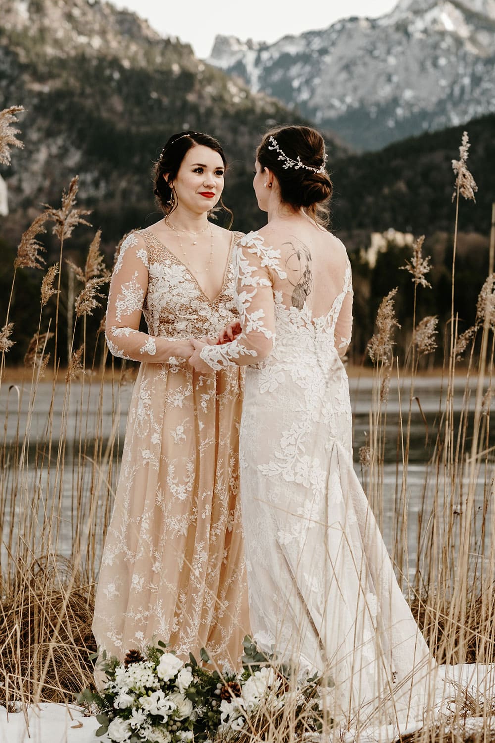 How to Write Your Own Wedding Vows | Photography: Wild Connections Photography