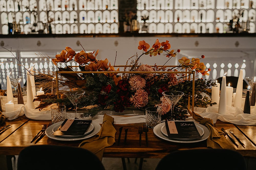 Intimate Modern Wedding Inspiration in Rust, Stone & Black | Photography: Doe and Deer Photography
