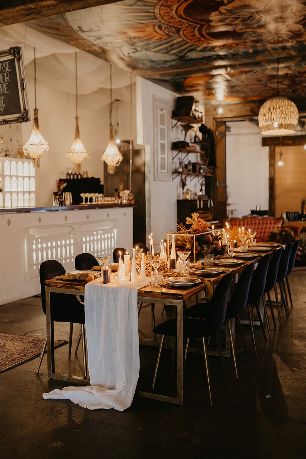 Intimate Modern Wedding Inspiration in Rust, Stone & Black | Photography: Doe and Deer Photography