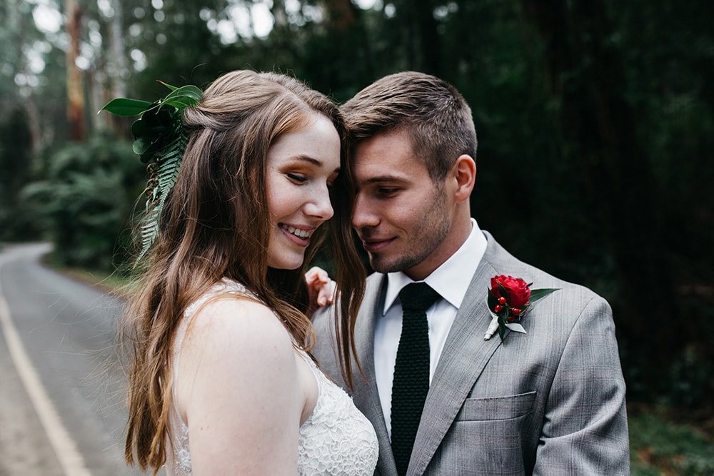 Intimate Woodland Elopement Inspiration | Photography: Madison Mortimer