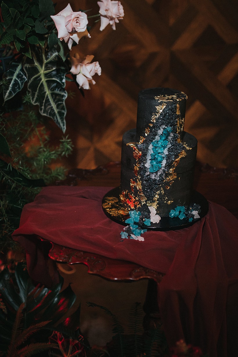 Lush Modern Wedding Inspiration | White Fox Studios