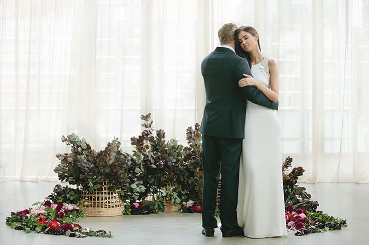 Modern-Restaurant-Wedding-Inspiration-6