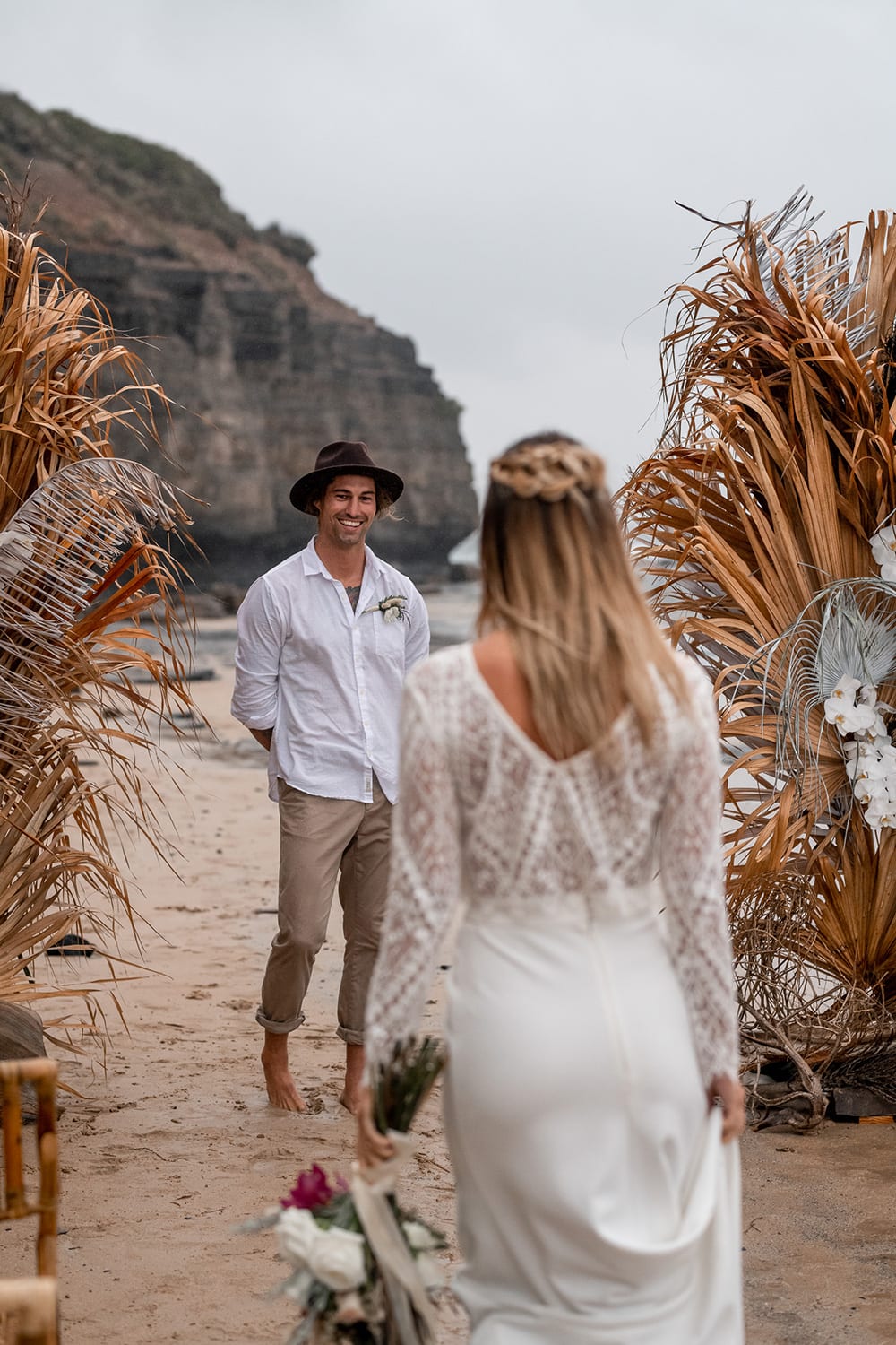 Natural Boho Beach Wedding Inspiration | Photography: Michael Boyle Photography