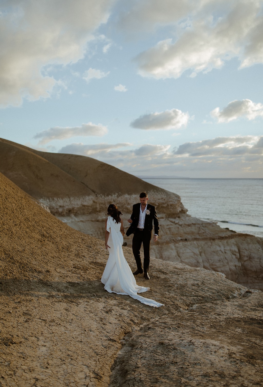 Krystenna & Ashton’s Romantic Boho Elopement | Photography: Oh Wild
