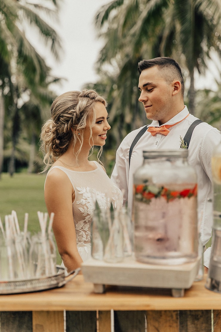 Tropical Picnic Elopement Inspiration | The Seitter Wood House