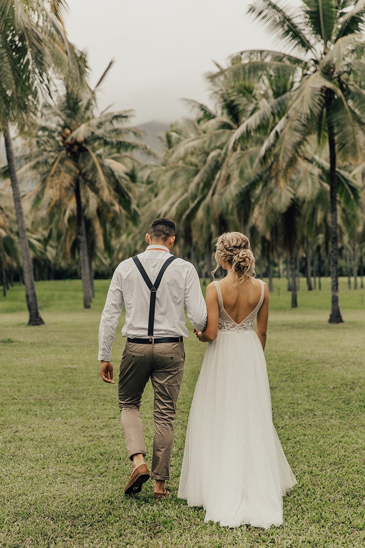 Tropical Picnic Elopement Inspiration | The Seitter Wood House