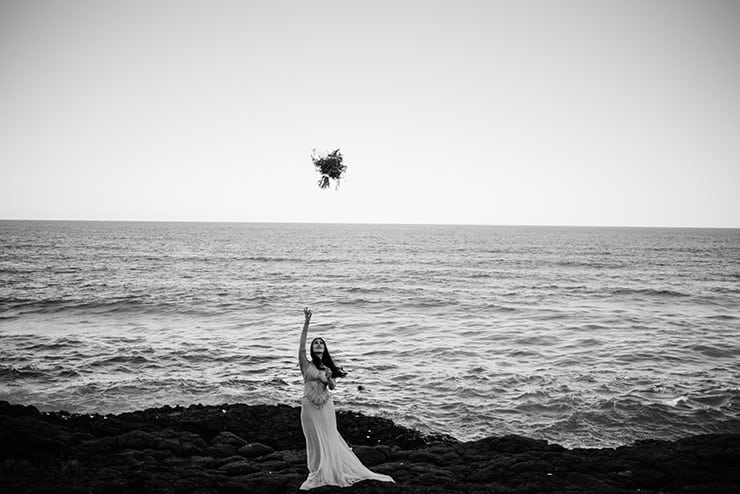 Windswept Seaside Elopement Inspiration | Peppermint Photography